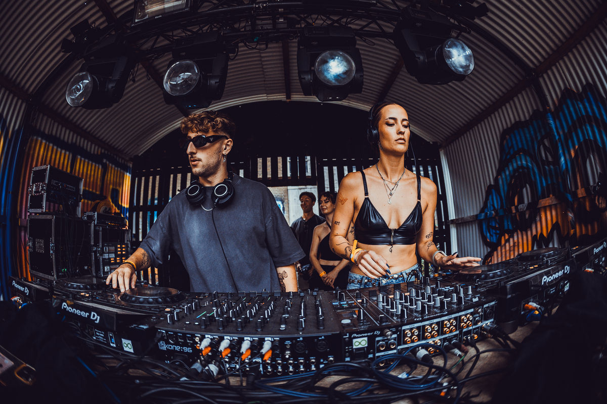 Loading... just a sec